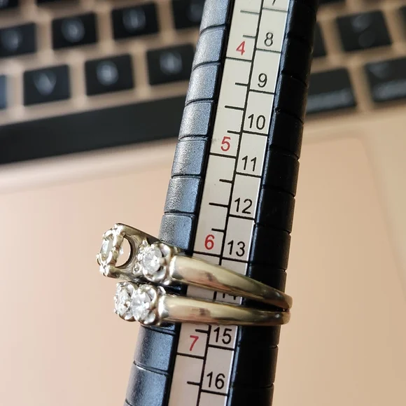 Vintage 14K Diamond Wedding Set - Picture 8 of 16